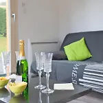 Hébergement de vacances Avec Piscine Privée Savignac-les-Églises