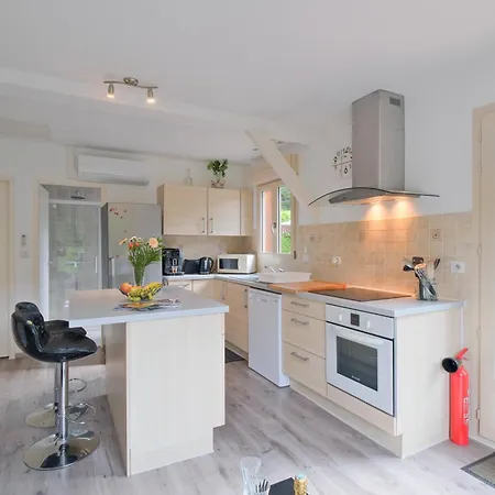 Avec Piscine Privee Savignac-les-Églises