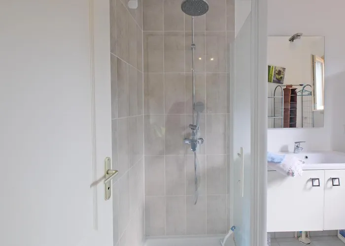 Avec Piscine Privee Savignac-les-Églises